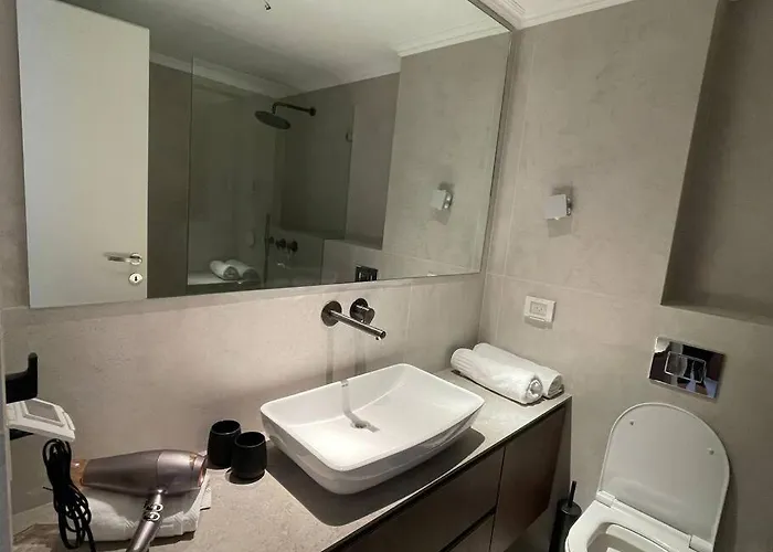 Appartement à 2 Chambres à Coucher